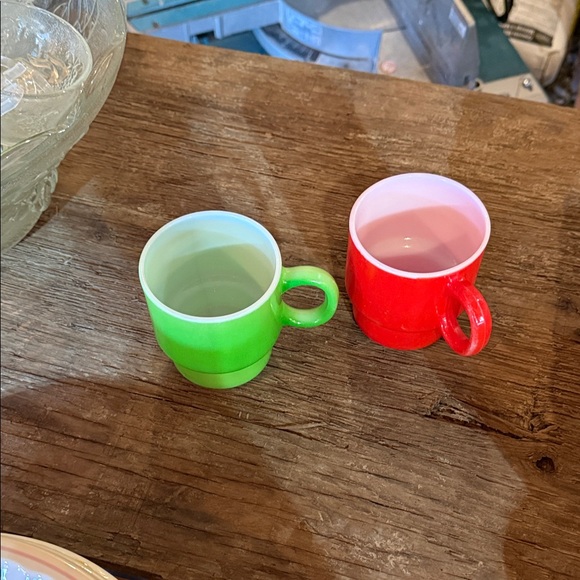 Colorful Mug Set - Green and Red - Picture 1 of 1